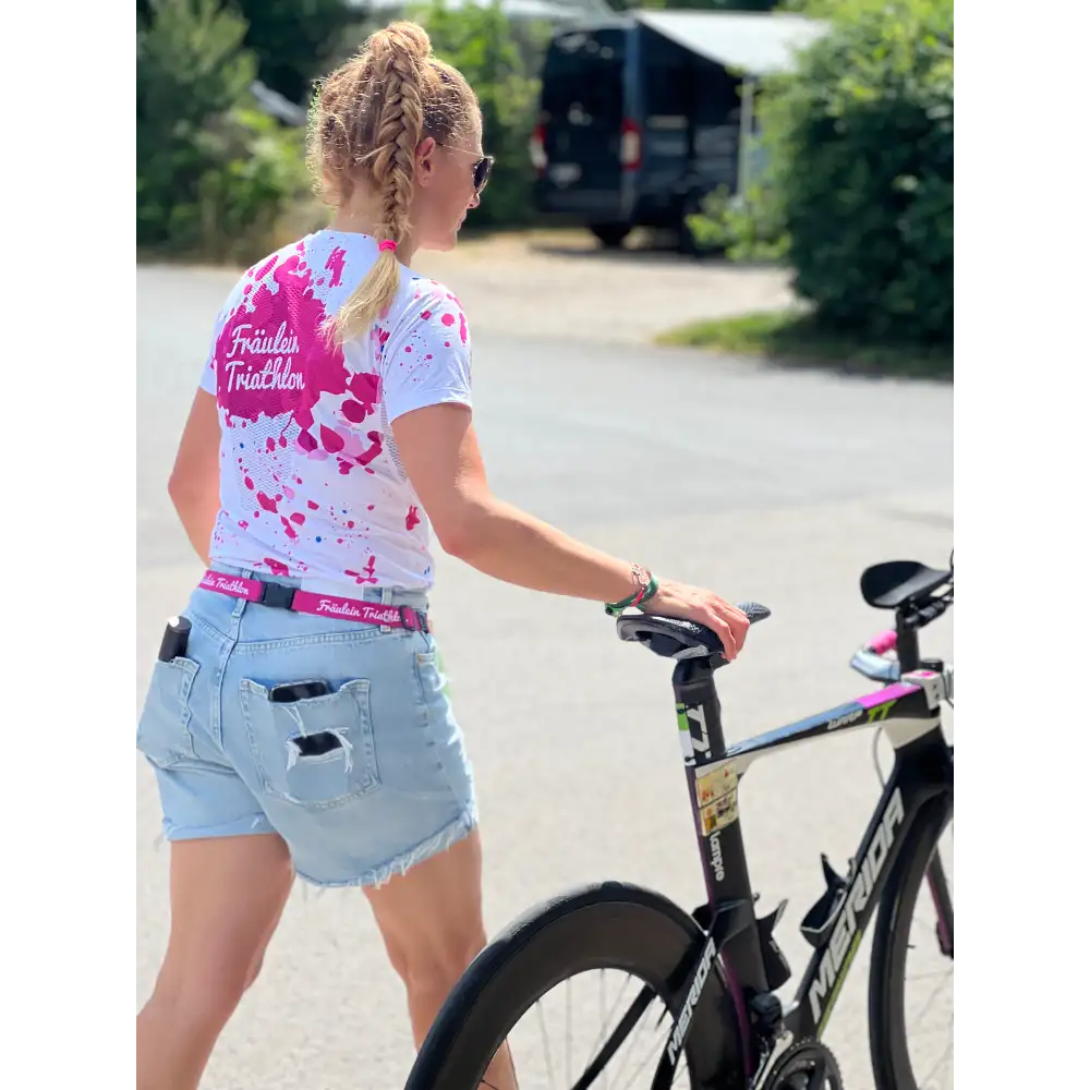 T-Shirt hinten mit Rad